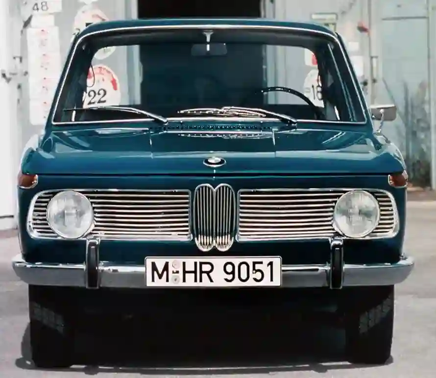 ЭВОЛЮЦИЯ РЕШЕТКИ РАДИАТОРА BMW. 13 СТАДИЙ.