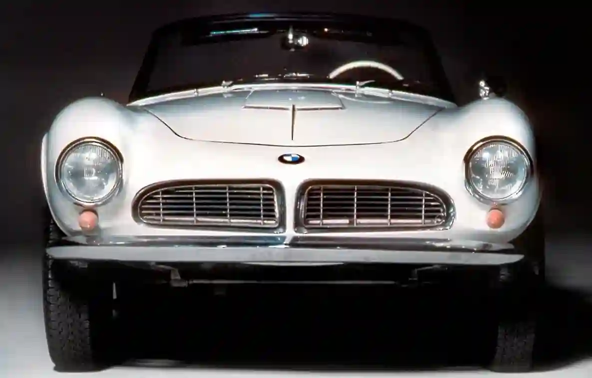 ЭВОЛЮЦИЯ РЕШЕТКИ РАДИАТОРА BMW. 13 СТАДИЙ.