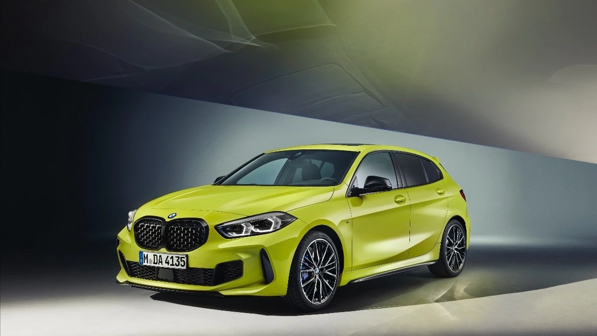 Для тех, кто был занят: старт производства BMW i4 и другие яркие события недели.