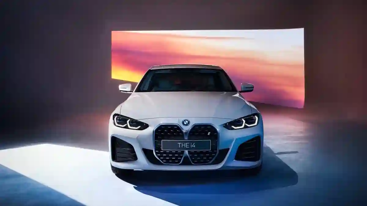 Для тех, кто был занят: старт производства BMW i4 и другие яркие события недели.
